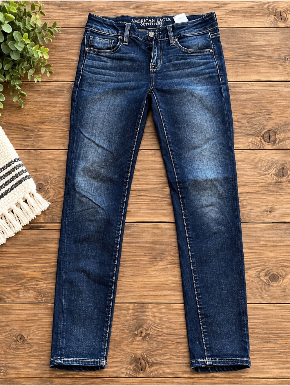 American Eagle Super Low Jegging Jeans — Size 4 Short 278